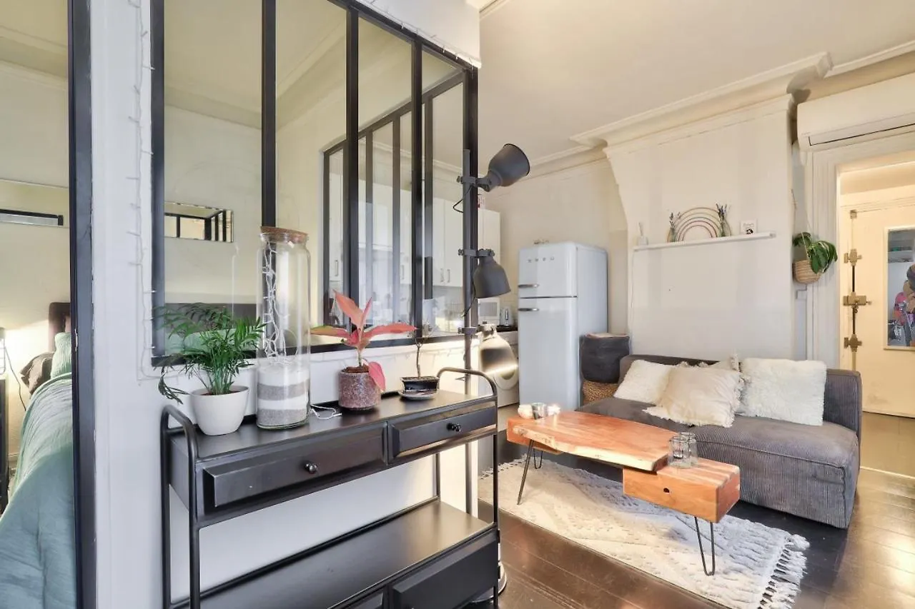 Cosy Apartment For 2 People - Paris 11