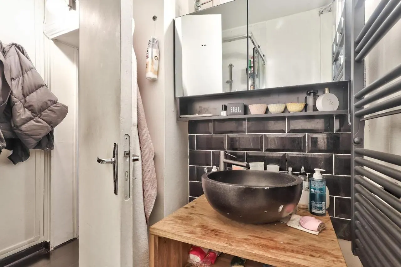 Cosy Apartment For 2 People - Paris 11 0*,  France