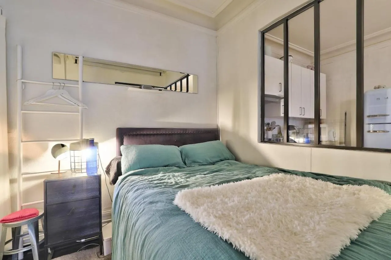 Cosy Apartment For 2 People - Paris 11